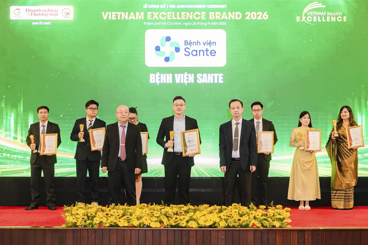 Chứng nhận Orthopedic Services trao tặng cho Bệnh viện Sante tại Vietnam Brand Excellence 2026