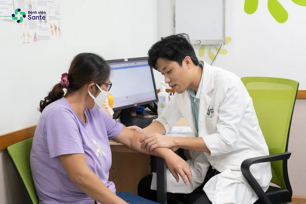 Đội ngũ y bác sĩ chuyên khoa Chấn thương chỉnh hình Bệnh viện Sante